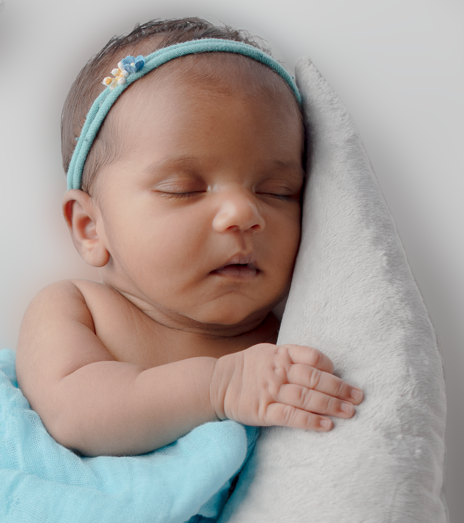 Newborn portrait 8